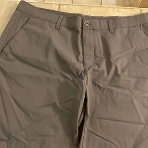 Men’s English laundry shorts. Size 38 like new
